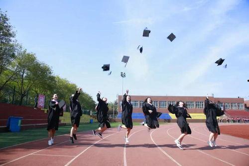 培华学院跳舞吃瓜