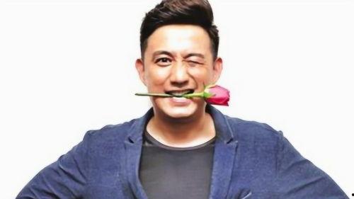 黄磊吃哈密瓜,甜蜜时光里的美食之旅