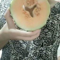 睡着吃瓜,揭秘睡眠中的美食奇遇