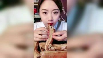 吃瓜少女吃酱的视频下载,一场美食与娱乐的盛宴