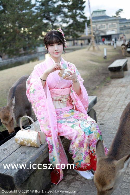 吃瓜的群聊记录,吃瓜群众的欢乐时光