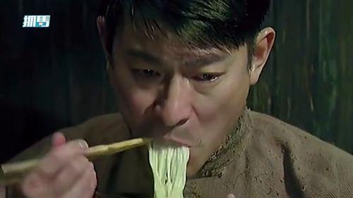 吃瓜卷毛 影帝是谁,影帝身份成焦点