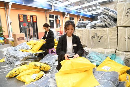 保定白沟事件吃瓜,揭秘背后真相，吃瓜群众热议