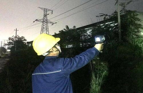 吃瓜视频小哥,吃瓜视频小哥带你揭秘娱乐圈幕后故事